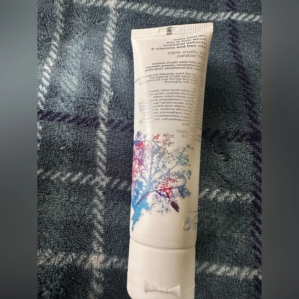 Red Flower Cleansing Hair Wash Palo Santo